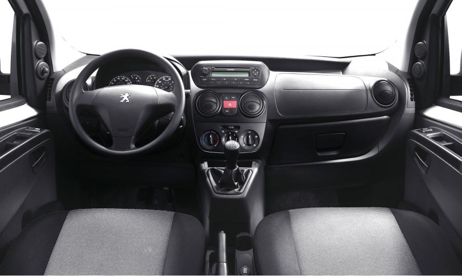  Peugeot Bipper 2008 года  (фото 51 из 93)